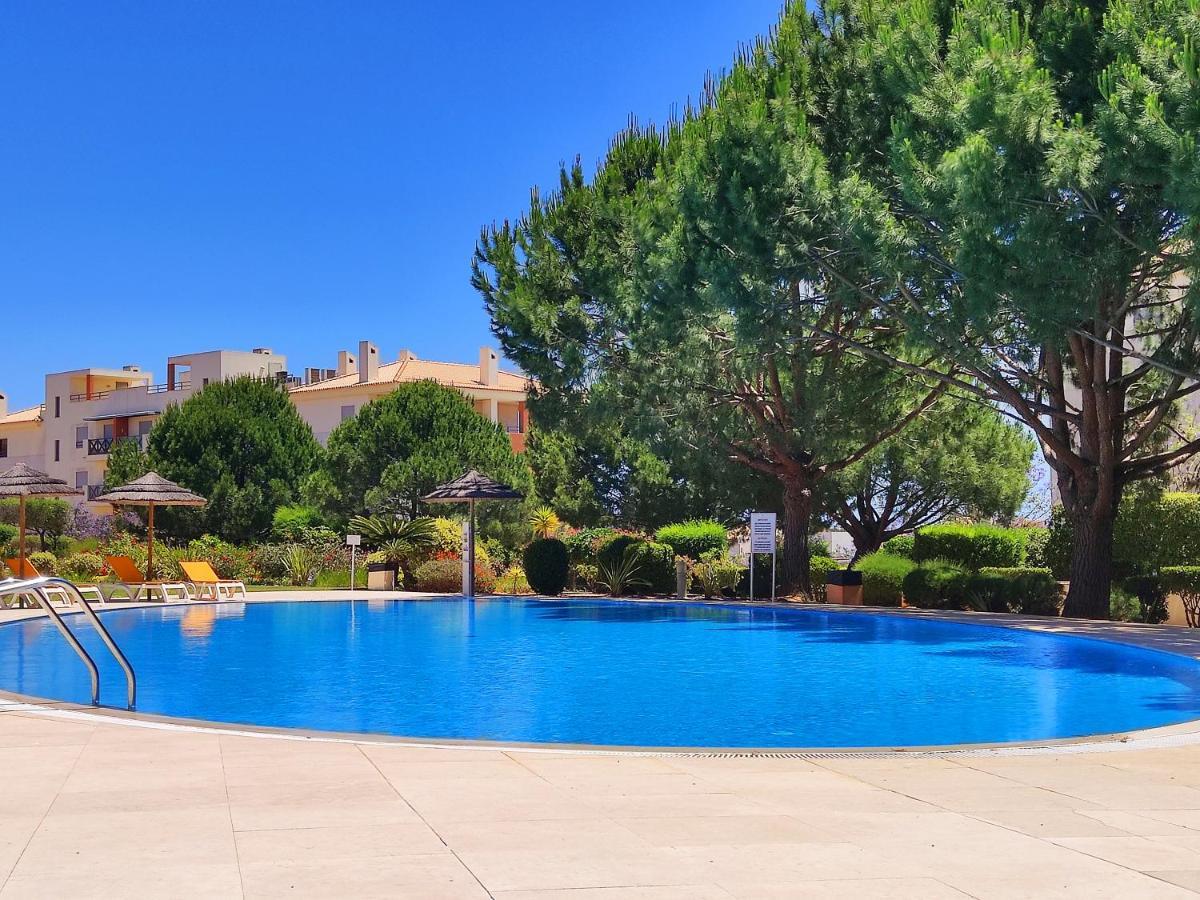 Fabulous Sunny Pool&Garden Condo By Becherish Albufeira Eksteriør billede